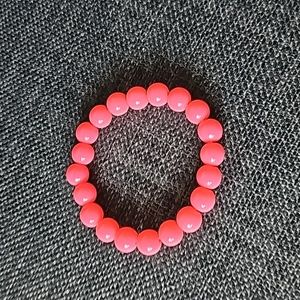 Bright Pink Plastic Beaded Stretch Bracelet ⬜